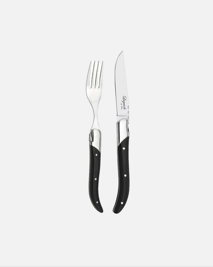 6 bøfknive og 6 gafler